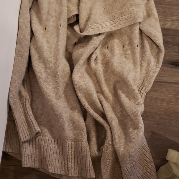 Maternity clothes and fetal dopler - Picture 5 of 10